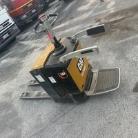 Trespallet elettrico caterpillar