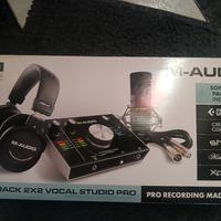 M TRACK 2X2 VOCAL STUDIO PRO