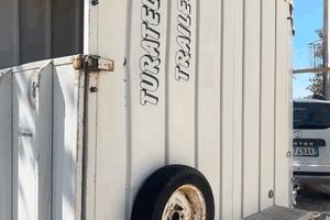 Trailer Turatello