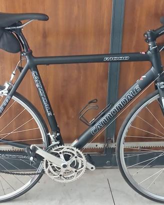 BICI DA CORSA CANNONDALE R1000