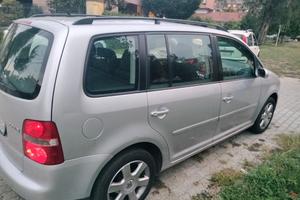 Volkswagen Touran 5 posti 