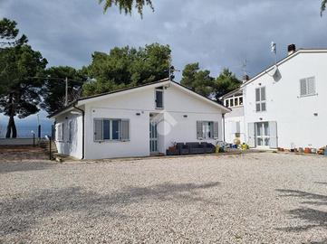 CASA INDIPENDENTE A CASTELLALTO