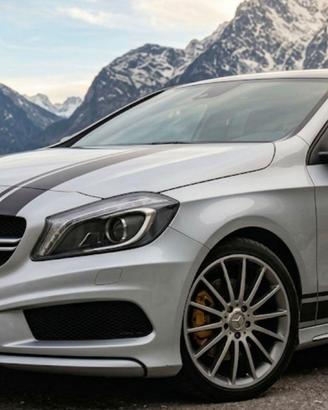 Classe A200 pacchetto AMG tettuccio benzina manual