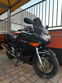 Suzuki GSX 750 F