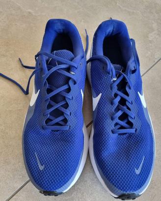 Scarpe Nike Running numero 46, da 125 a 60 €