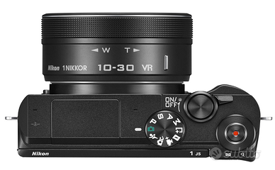 Nikon 1 J5 + 1 Nikkor 10-30 mm VR PD-ZOOM