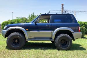 Nissan PATROL GR Y61