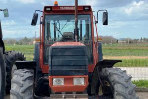 Trattore new holland fiat f100 dt