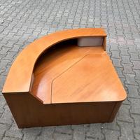 Mobile vintage con giradischi vinile e casse