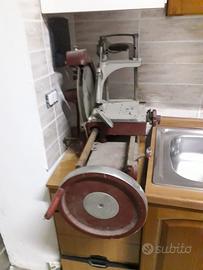 Affettatrice antica