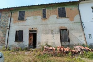 Fucecchio Loc. Querce, terratetto da ristrutturare