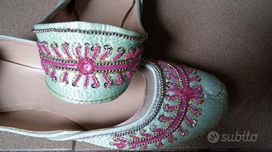 Ballerine indiane di raso decorate