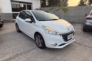 Peugeot 208 1.4 HDi 68 CV 5p Allure 2014