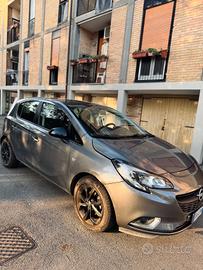 Opel CORSA e bicolor