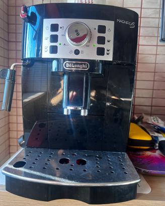 Magnifica S delonghi