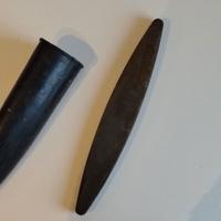 pietra affilacoltelli e attrezzatura giardino