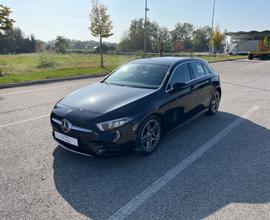 Mercedes Classe A 180 Premium AMG 116CV RETROCAMER