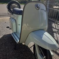 Lambretta.vespa