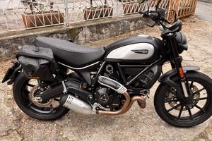 Ducati scrambler   