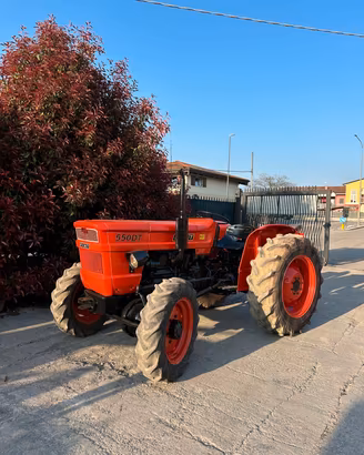T48 Trattore Fiat 550 DT 4x4
