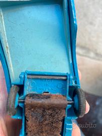 Bisarca e auto con roulotte dinky toys