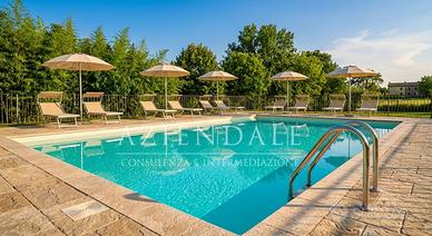 Room And Breakfast di Prestigio con Piscina
