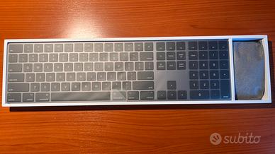Apple Magic Keyboard + Magic Mouse