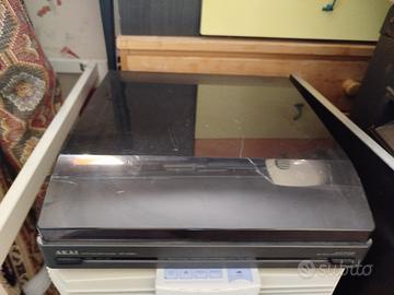 Giradischi AKAI non funzionante