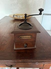 Capella trita caffè in legno