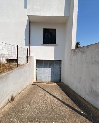 Cantina come posto auto o deposito