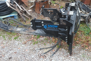 Staffatura per spartineve valtra