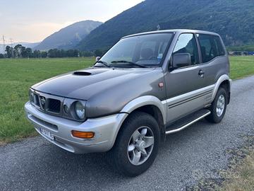 Nissan Terrano II 2.7 GANCIO TRAINO