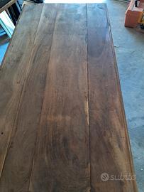 tavolo antico in legno di noce