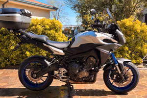 YAMAHA MT-09 TRACER 900