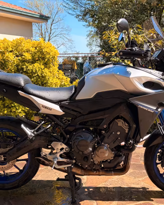 YAMAHA MT-09 TRACER 900