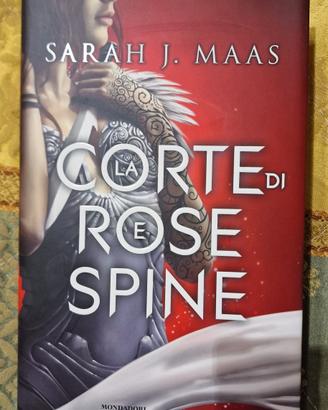 La corte di rose e di spine di Sarah J.Maas