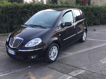 Lancia musa1400 benzina euro 5 km35000 anno 2010