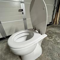 Wc gabinetto disabile a pavimento Bocchi Neos