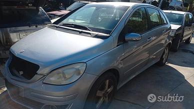 Ricambi mercedes classe B 180 anno 2010 cil 2.0 cd