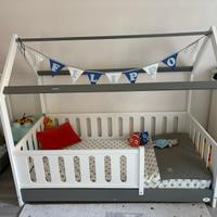 Lettino per bambini Cuoricini modello “Moovie”