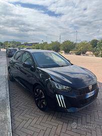 NOLEGGIO GIORNALIERO Peugeot 208 Hybrid 2026
