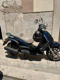 Beverly tourer 400