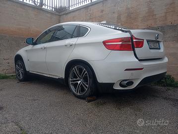 BMW x6 xdrive 40d futura 306 cavalli