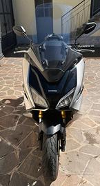 HONDA FORZA 750