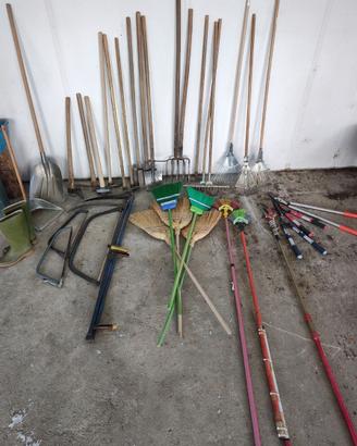 Attrezzi da giardinaggio, orto e pulizia