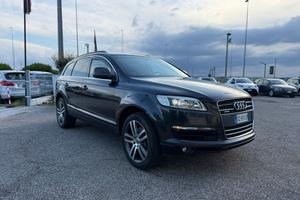 AUDI Q7 3.0 TDI 233CV quattro tiptronic