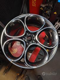 Cerchio in lega Alfa Giulia 19"