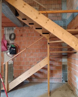 Scala in legno 