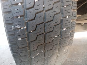 2 Gomme per furgone 
