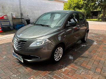Lancia Ypsilon 1.3 MJT 16V 95 CV 5 porte IDONEA PE